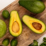 aceste-alimente-si-vitamine-nu-ar-trebui-combinate-cu-avocado.webp.webp