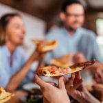 comandarea-de-pizza-cu-livrare-avantaje-ale-serviciului.webp.webp